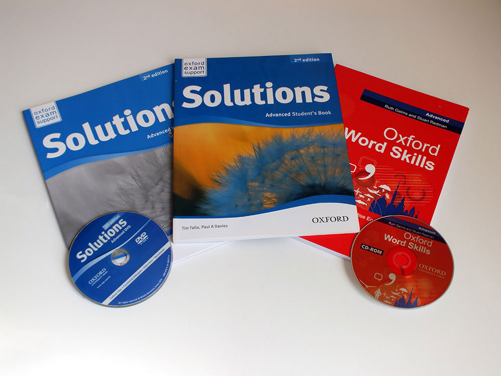 کتاب Solutions Advanced برای چه سنینی مناسب  است؟