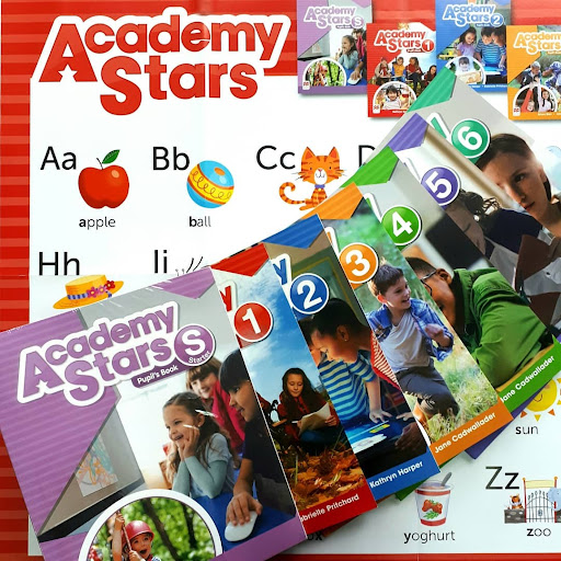 کتاب Academy Stars گامی در جهت یادگیری بهتر زبان انگلیسی